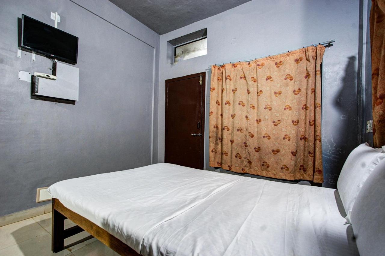 Отель Spot On 37197 Mallya Residency Someshwar Экстерьер фото